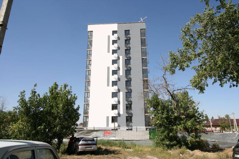 Республиканская 21, август 3
